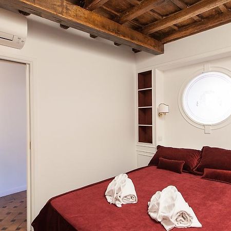 Rental In Rome - Scala Suite Eksteriør bilde